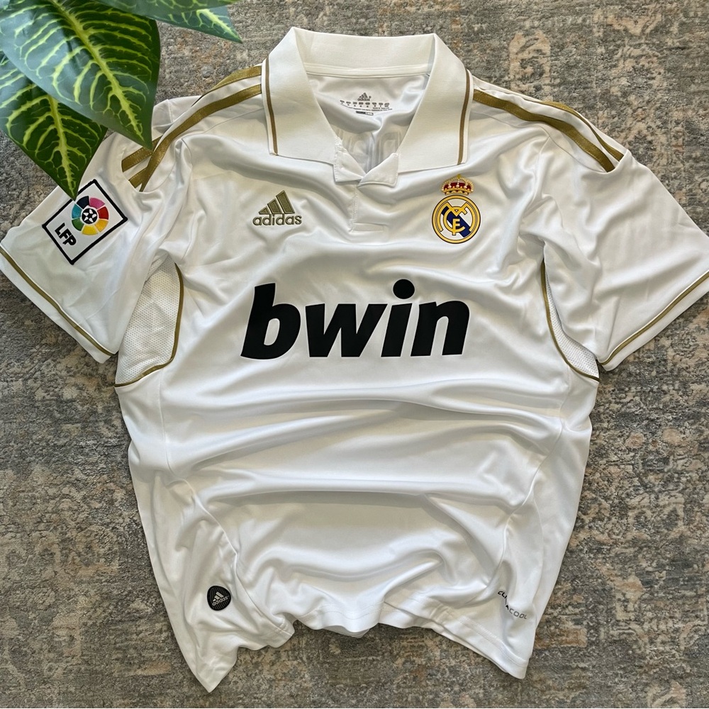 Retro Real Madrid 2009 Mens Ronaldo #7 Jersey Size Medium